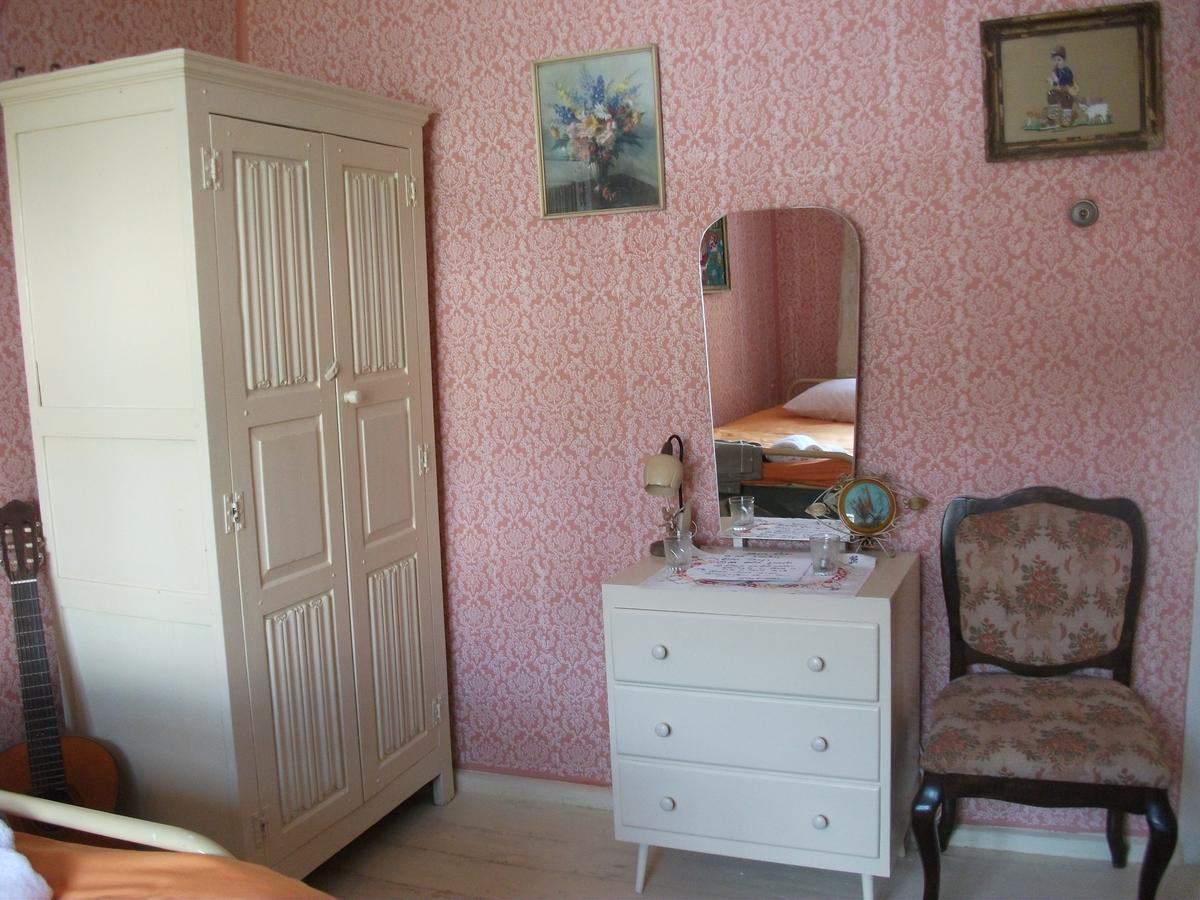 The Pink House Hotell Polkovnik Serafimovo Exteriör bild